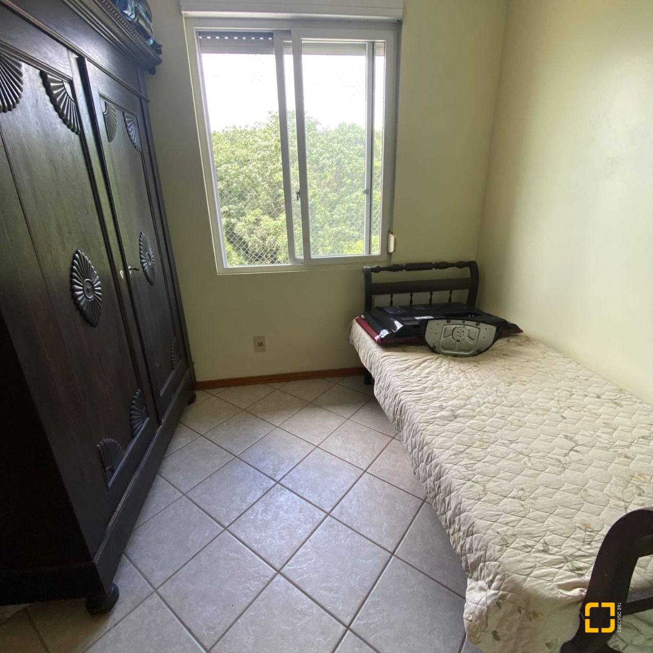 Cobertura com 150m², 3 quartos (sendo 1 suíte), 2 garagens, no bairro Pantanal em Florianópolis