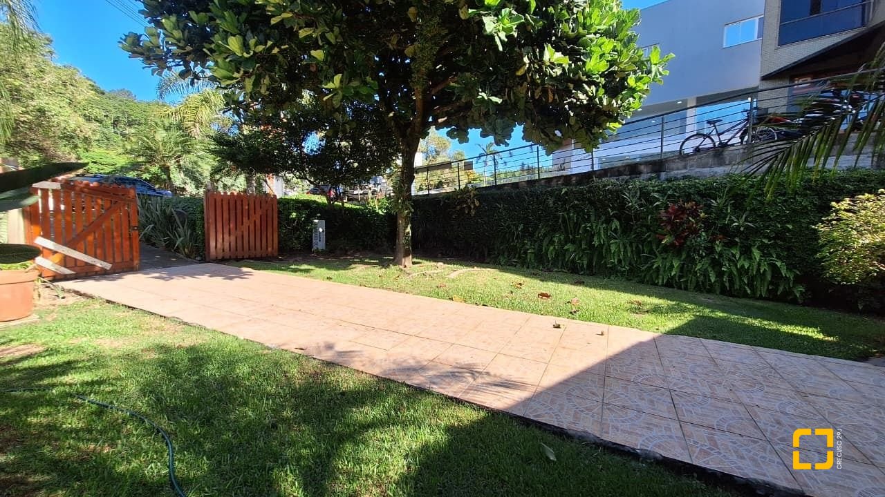 Terreno com 556m², no bairro Jurerê Internacional em Florianópolis
