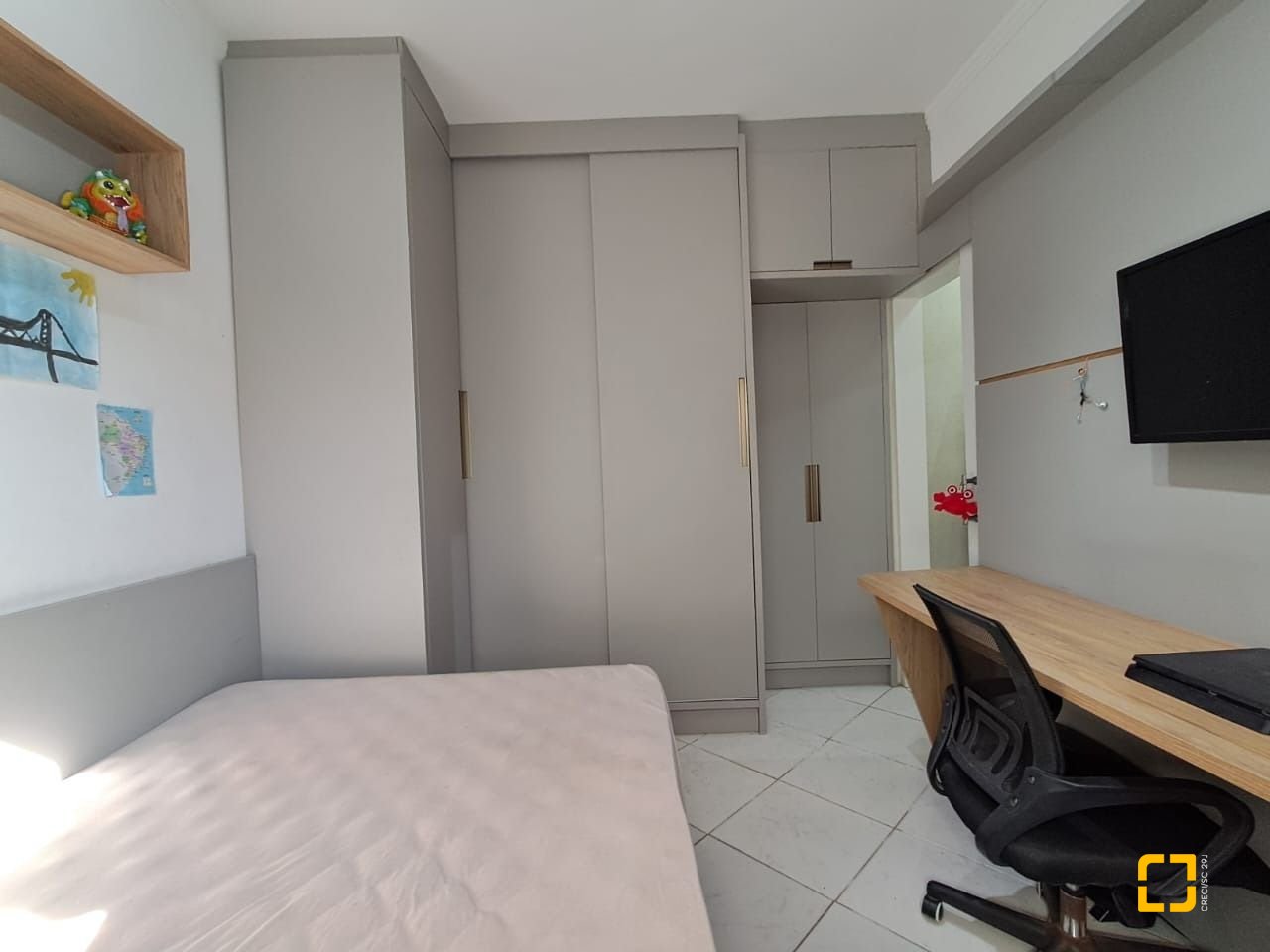 Apartamento com 99m², 5 quartos (sendo 2 suítes), 1 garagem, no bairro Ingleses em Florianópolis