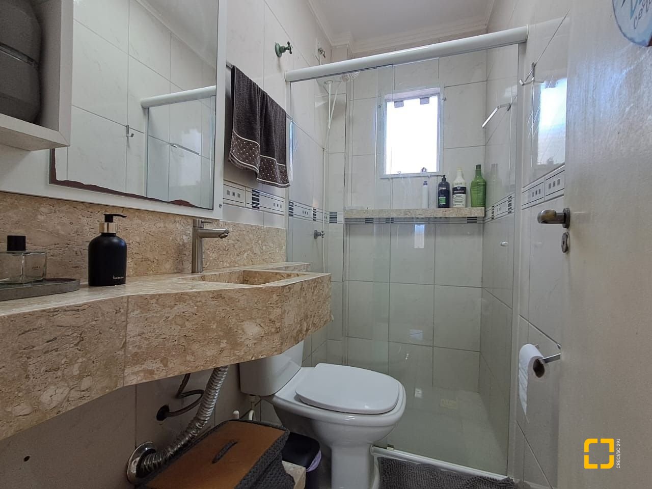 Apartamento com 99m², 5 quartos (sendo 2 suítes), 1 garagem, no bairro Ingleses em Florianópolis