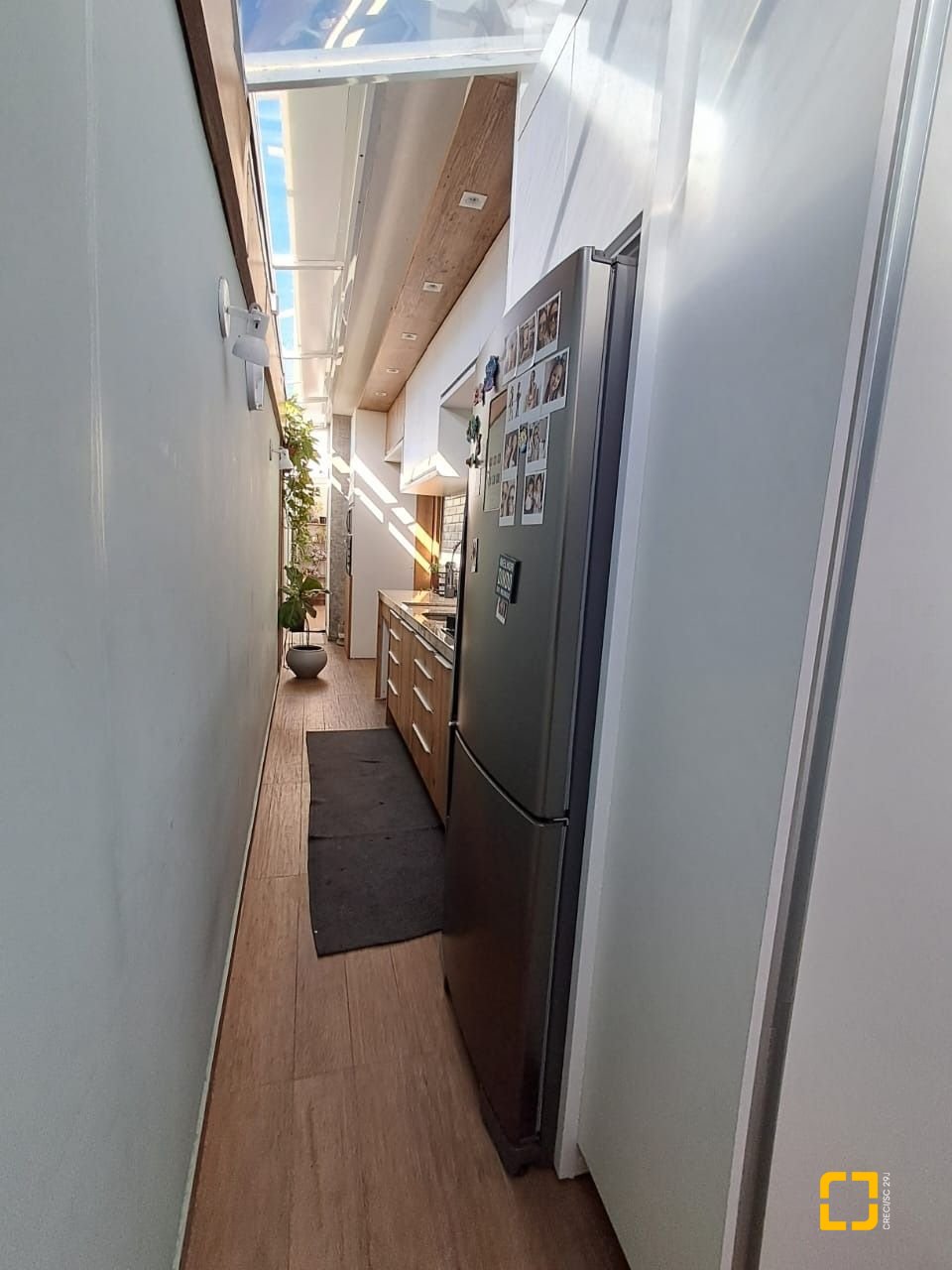 Apartamento com 99m², 5 quartos (sendo 2 suítes), 1 garagem, no bairro Ingleses em Florianópolis