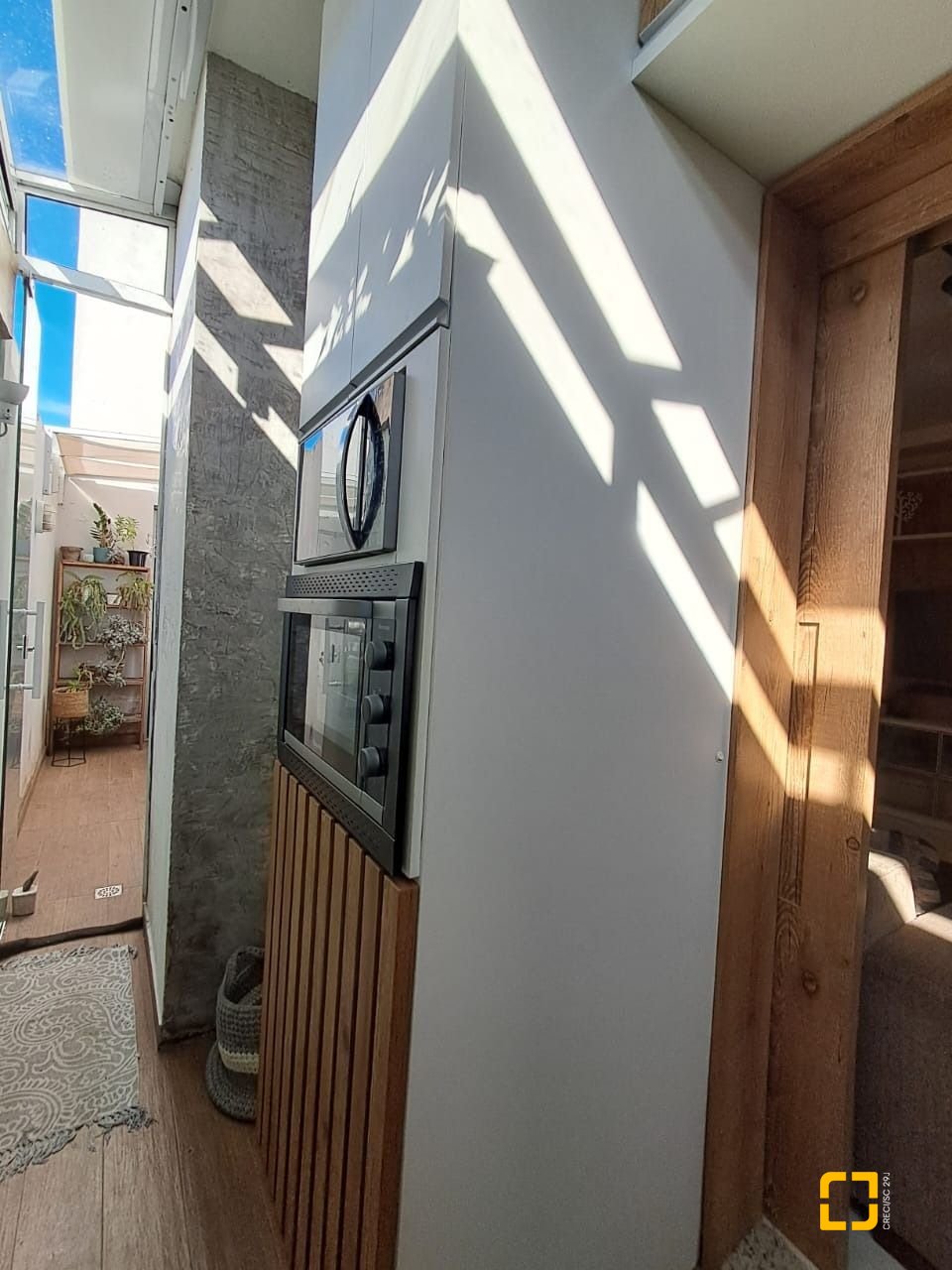Apartamento com 99m², 5 quartos (sendo 2 suítes), 1 garagem, no bairro Ingleses em Florianópolis