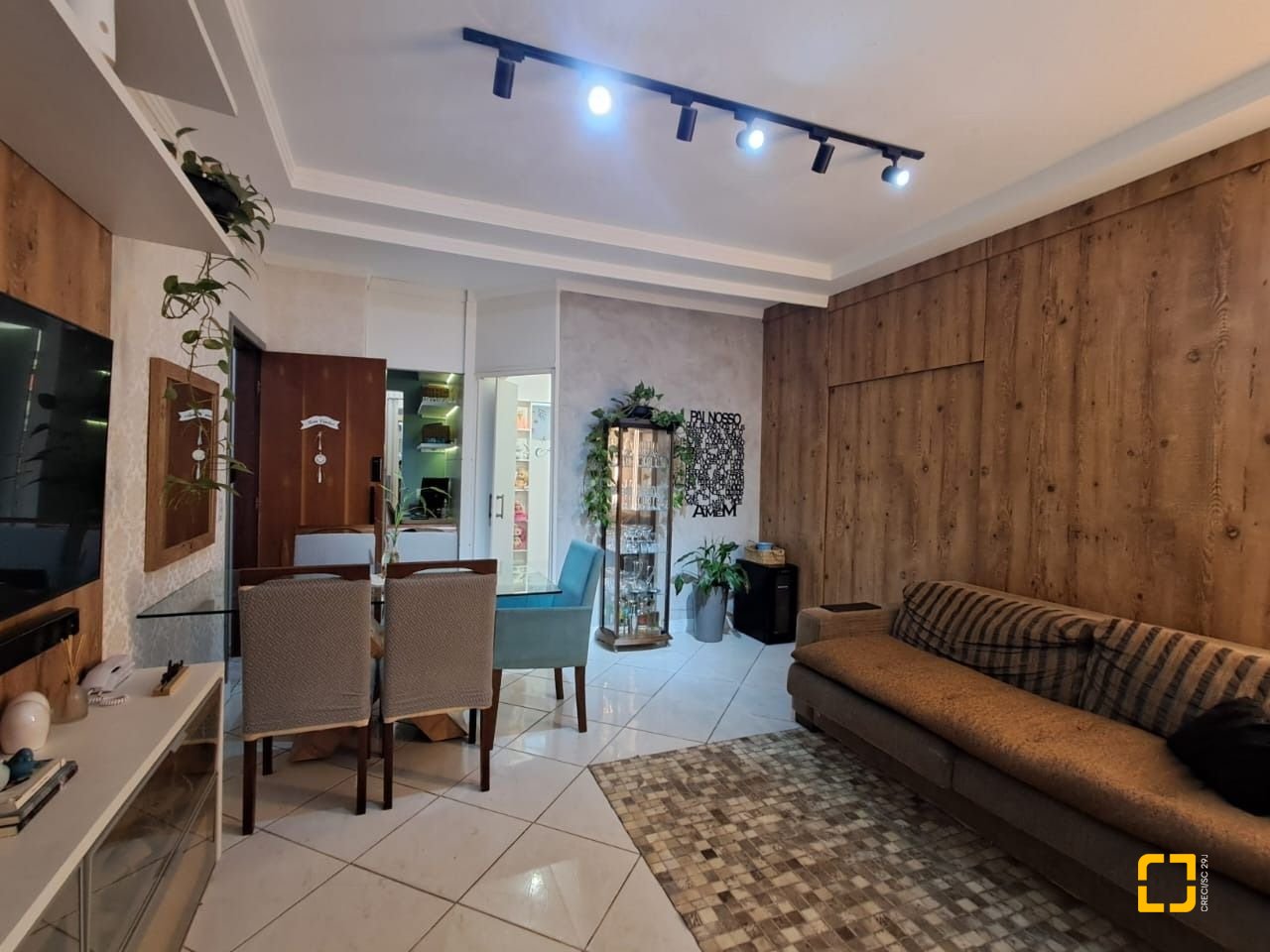 Apartamento com 99m², 5 quartos (sendo 2 suítes), 1 garagem, no bairro Ingleses em Florianópolis