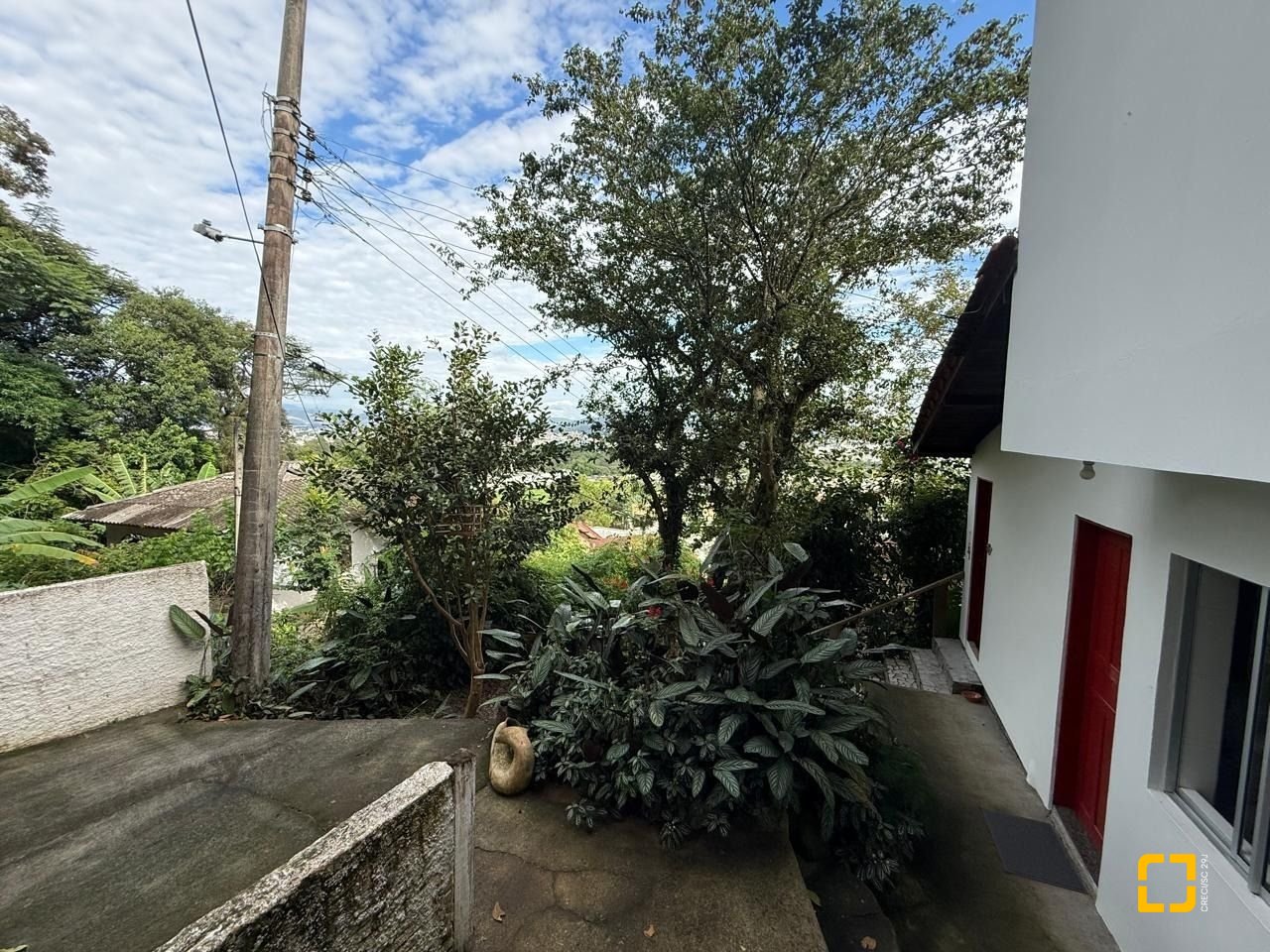 Casa com 154m², 2 quartos (sendo 1 suíte), 1 garagem, no bairro Ponta de Baixo em São José