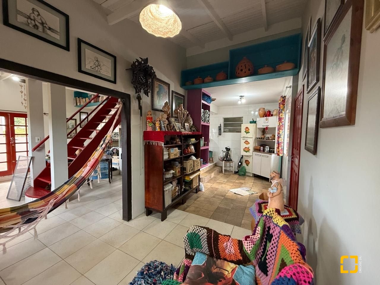 Casa com 154m², 2 quartos (sendo 1 suíte), 1 garagem, no bairro Ponta de Baixo em São José