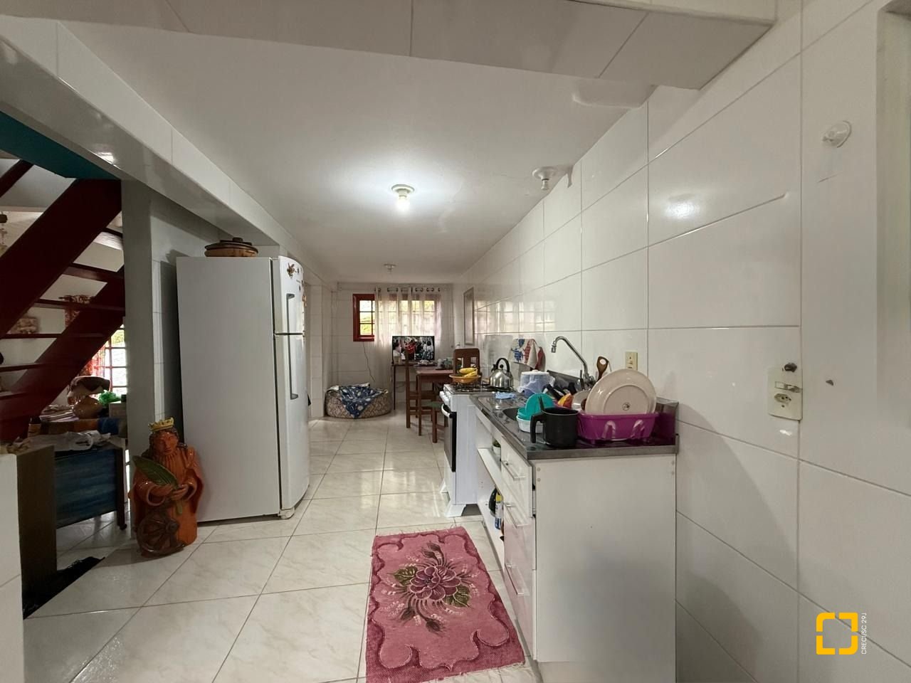 Casa com 154m², 2 quartos (sendo 1 suíte), 1 garagem, no bairro Ponta de Baixo em São José