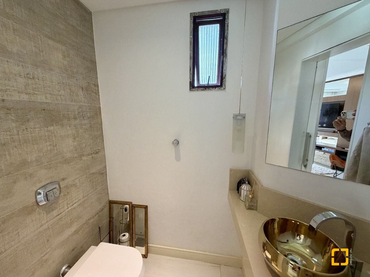 Apartamento com 130m², 6 quartos (sendo 2 suítes), 3 garagens, no bairro Agronômica em Florianópolis