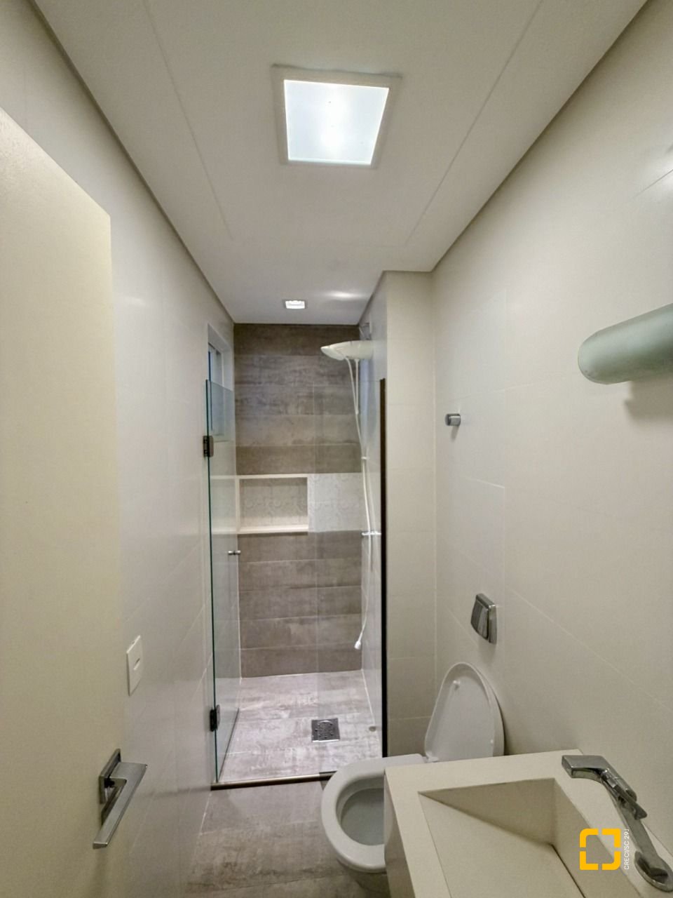 Apartamento com 130m², 6 quartos (sendo 2 suítes), 3 garagens, no bairro Agronômica em Florianópolis