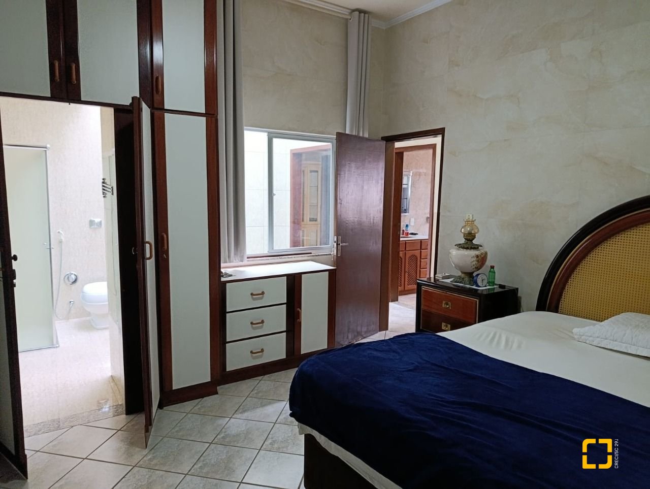 Casa com 139m², 4 quartos (sendo 1 suíte), 2 garagens, no bairro Jardim Atlântico em Florianópolis