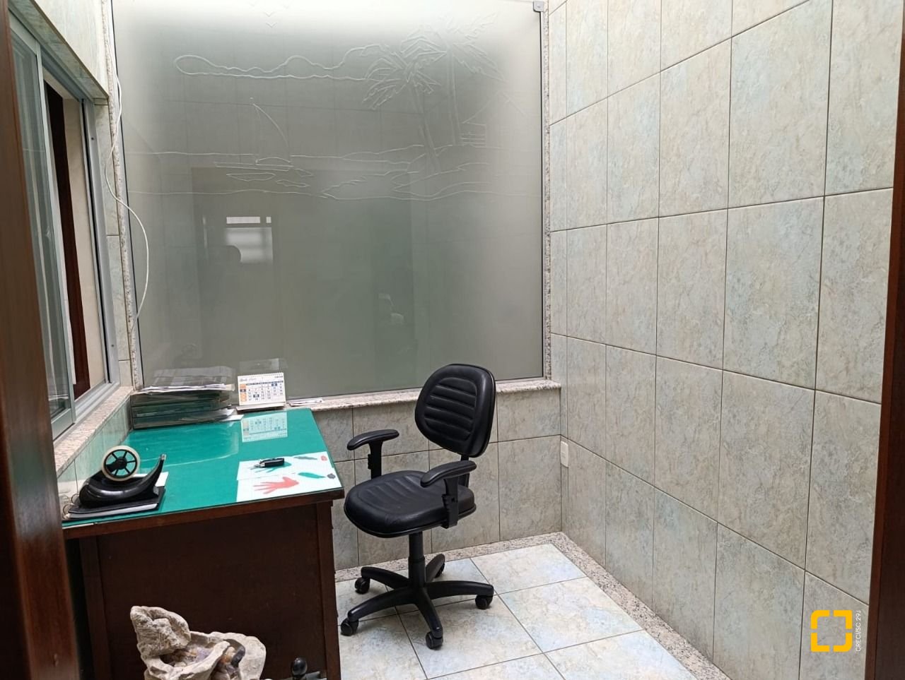 Casa com 139m², 4 quartos (sendo 1 suíte), 2 garagens, no bairro Jardim Atlântico em Florianópolis