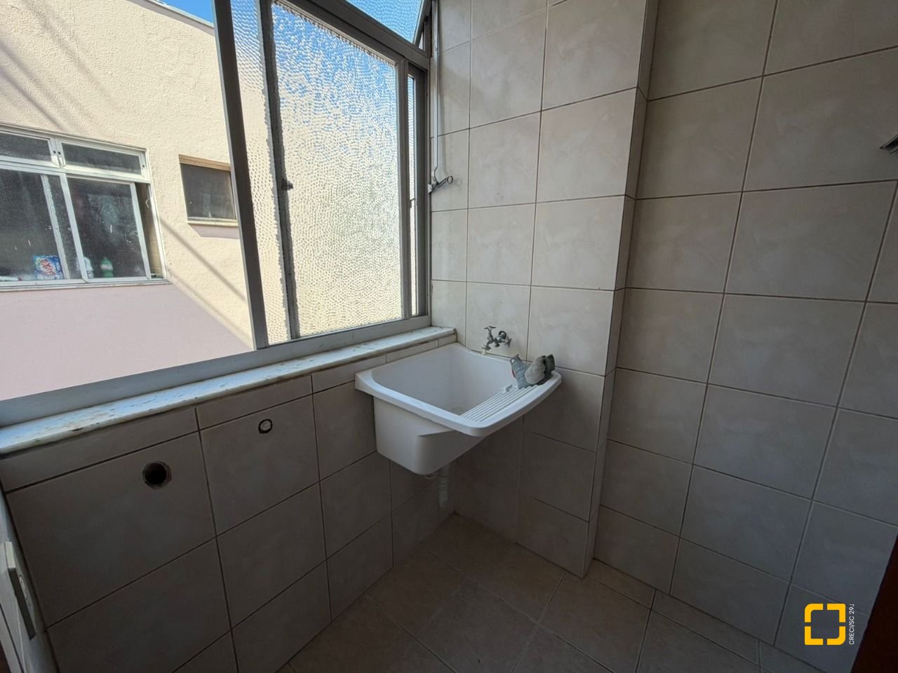 Apartamento com 96m², 4 quartos (sendo 1 suíte), 1 garagem, no bairro Capoeiras em Florianópolis