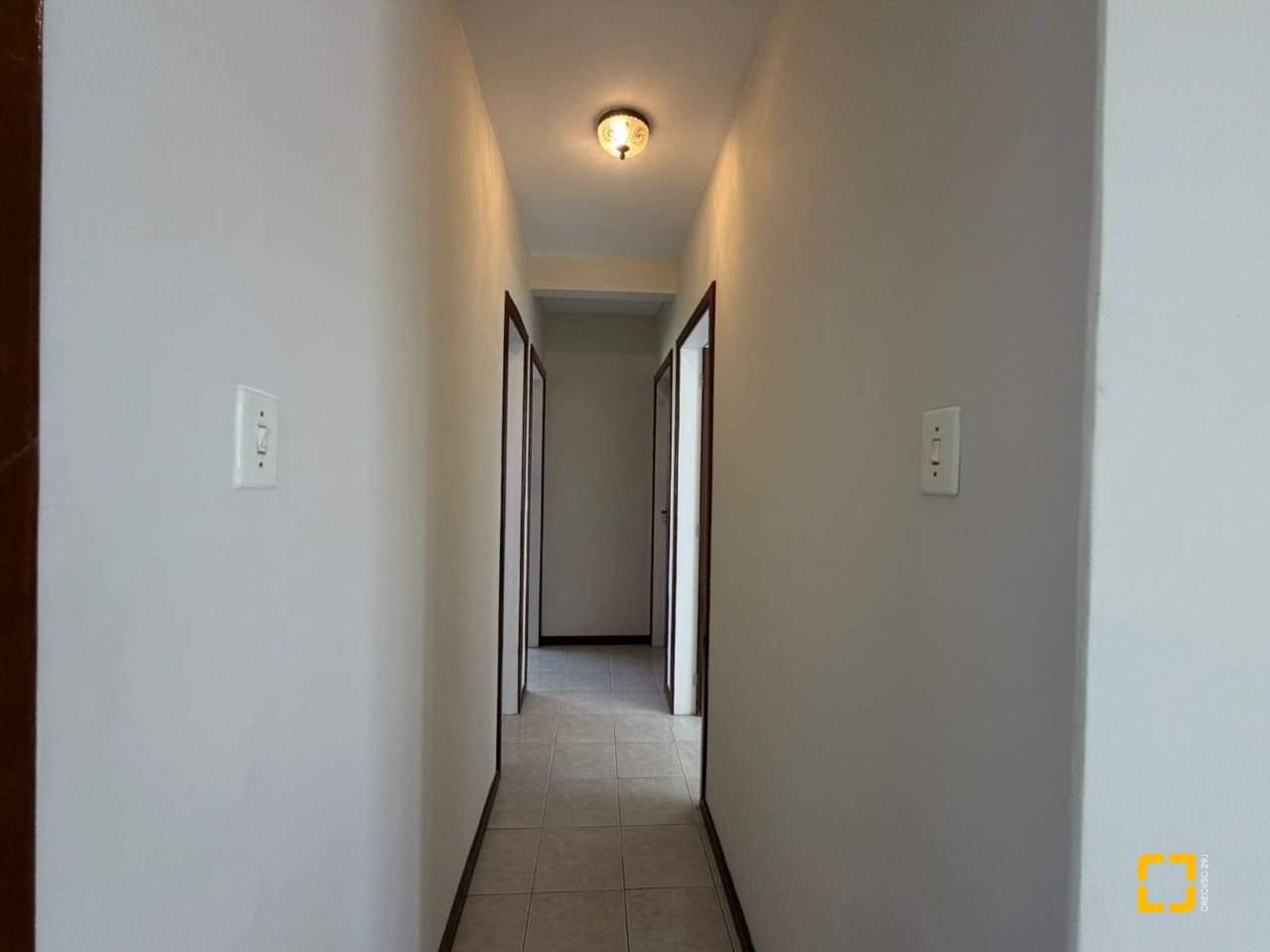 Apartamento com 96m², 4 quartos (sendo 1 suíte), 1 garagem, no bairro Capoeiras em Florianópolis