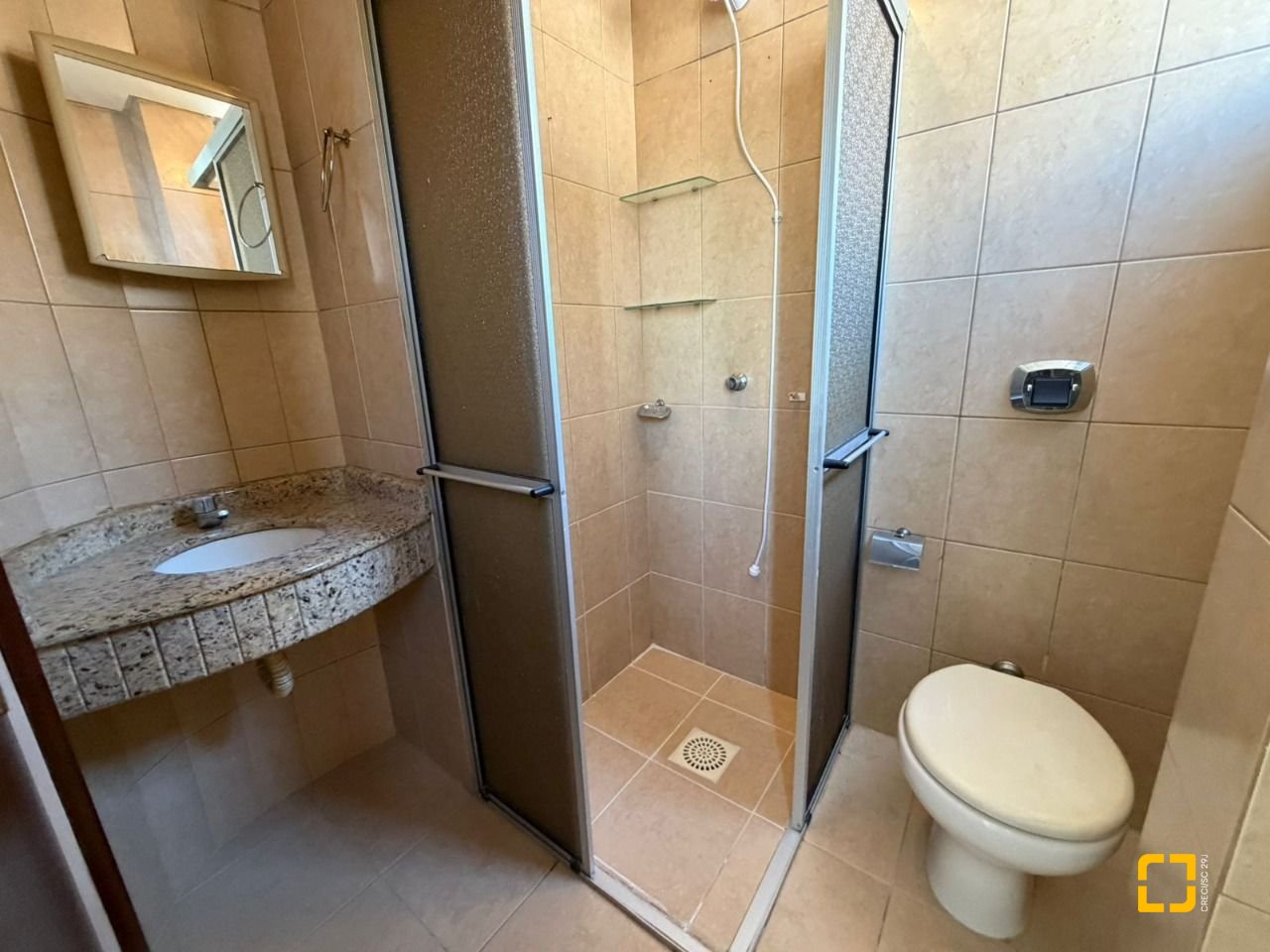 Apartamento com 96m², 4 quartos (sendo 1 suíte), 1 garagem, no bairro Capoeiras em Florianópolis