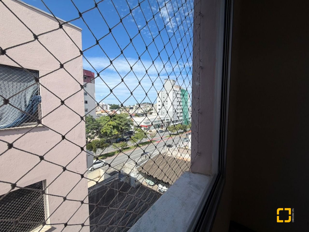 Apartamento com 96m², 4 quartos (sendo 1 suíte), 1 garagem, no bairro Capoeiras em Florianópolis