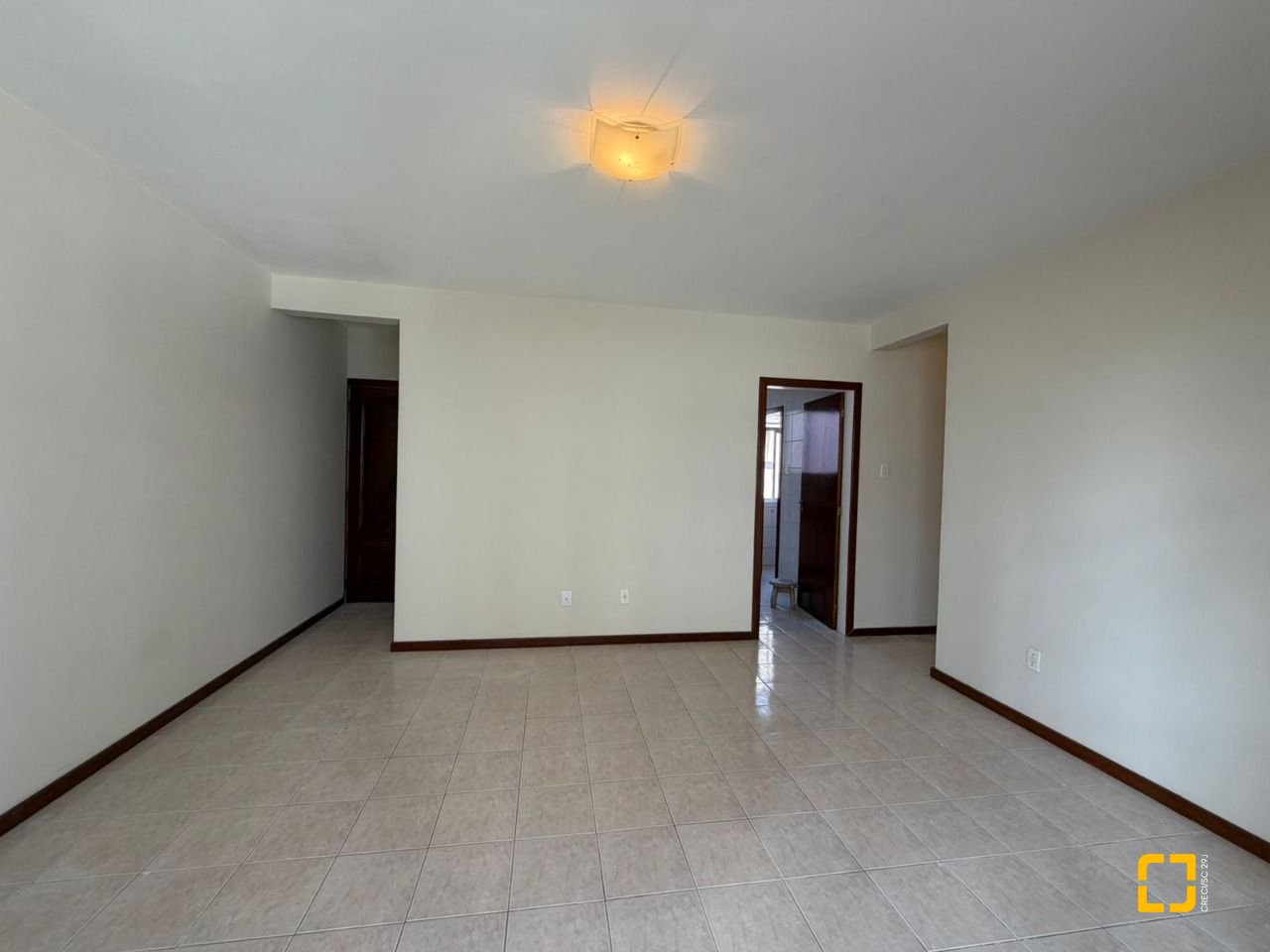 Apartamento com 96m², 4 quartos (sendo 1 suíte), 1 garagem, no bairro Capoeiras em Florianópolis