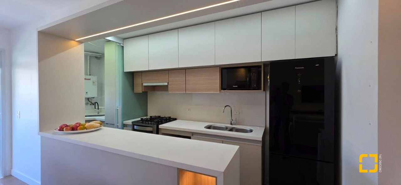 Apartamento com 107m², 4 quartos (sendo 1 suíte), 2 garagens, no bairro Jurerê em Florianópolis