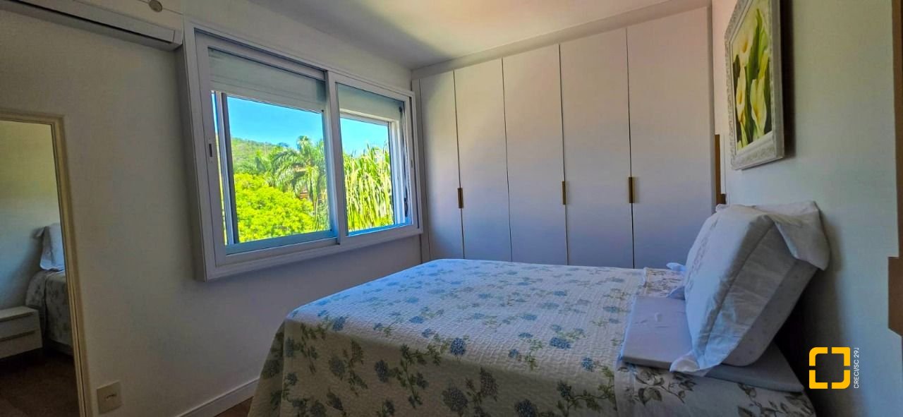 Apartamento com 107m², 4 quartos (sendo 1 suíte), 2 garagens, no bairro Jurerê em Florianópolis