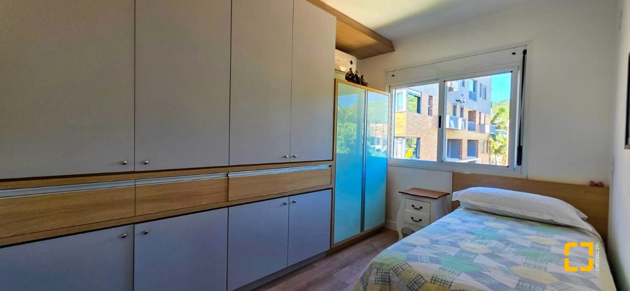 Apartamento com 107m², 4 quartos (sendo 1 suíte), 2 garagens, no bairro Jurerê em Florianópolis