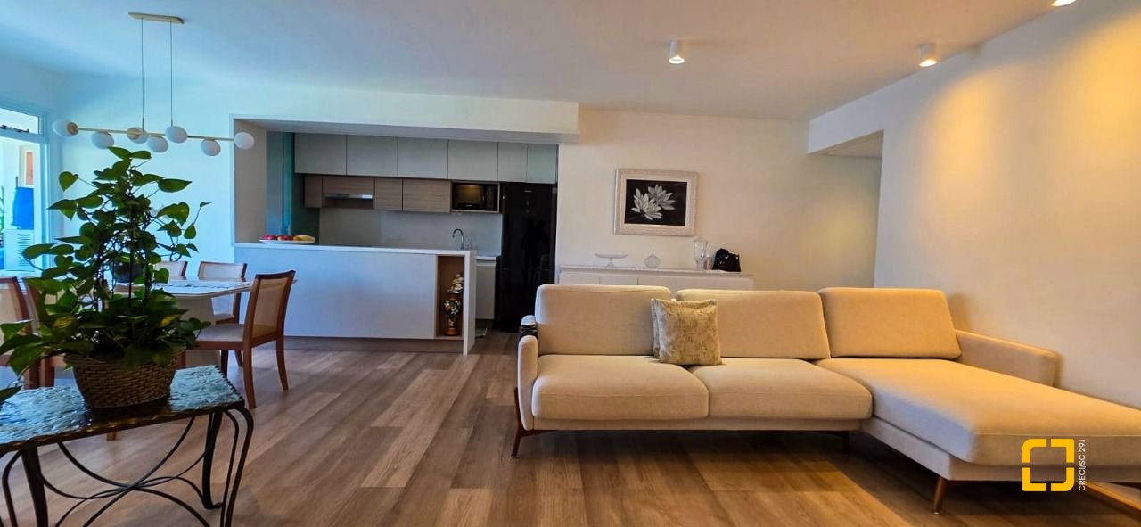 Apartamento com 107m², 4 quartos (sendo 1 suíte), 2 garagens, no bairro Jurerê em Florianópolis