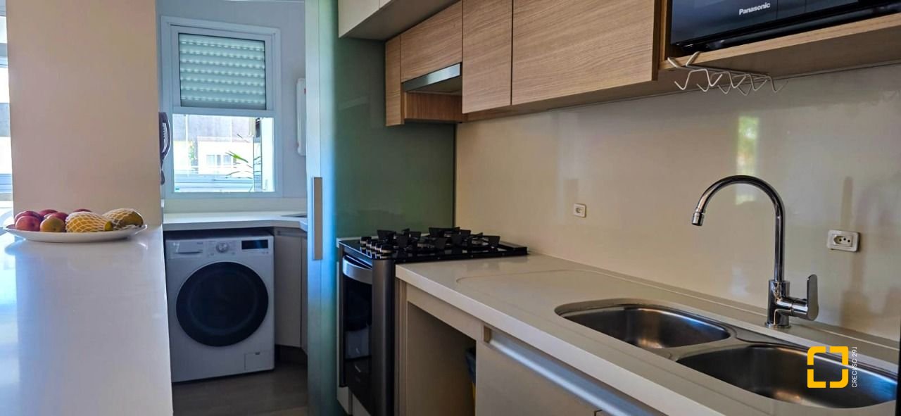 Apartamento com 107m², 4 quartos (sendo 1 suíte), 2 garagens, no bairro Jurerê em Florianópolis