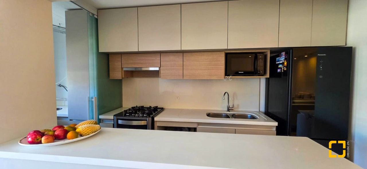 Apartamento com 107m², 4 quartos (sendo 1 suíte), 2 garagens, no bairro Jurerê em Florianópolis