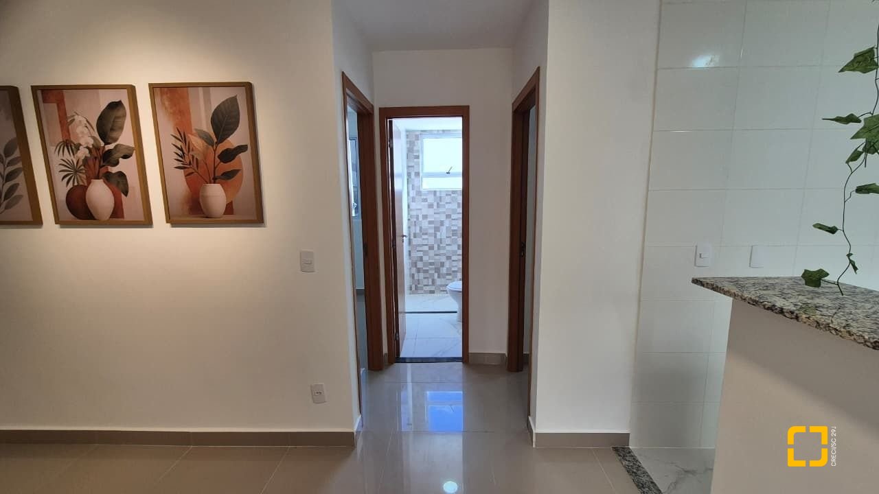 Apartamento com 47m², 2 quartos, 1 garagem, no bairro Sertão do Maruim em São José