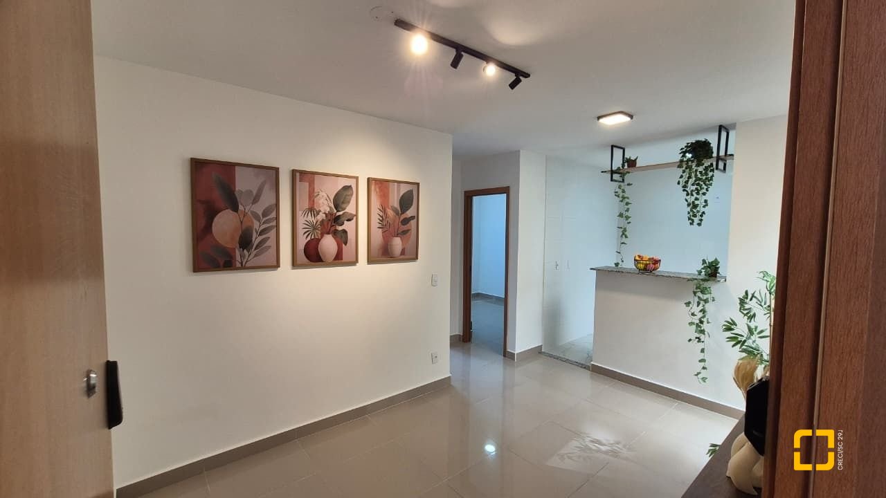 Apartamento com 47m², 2 quartos, 1 garagem, no bairro Sertão do Maruim em São José