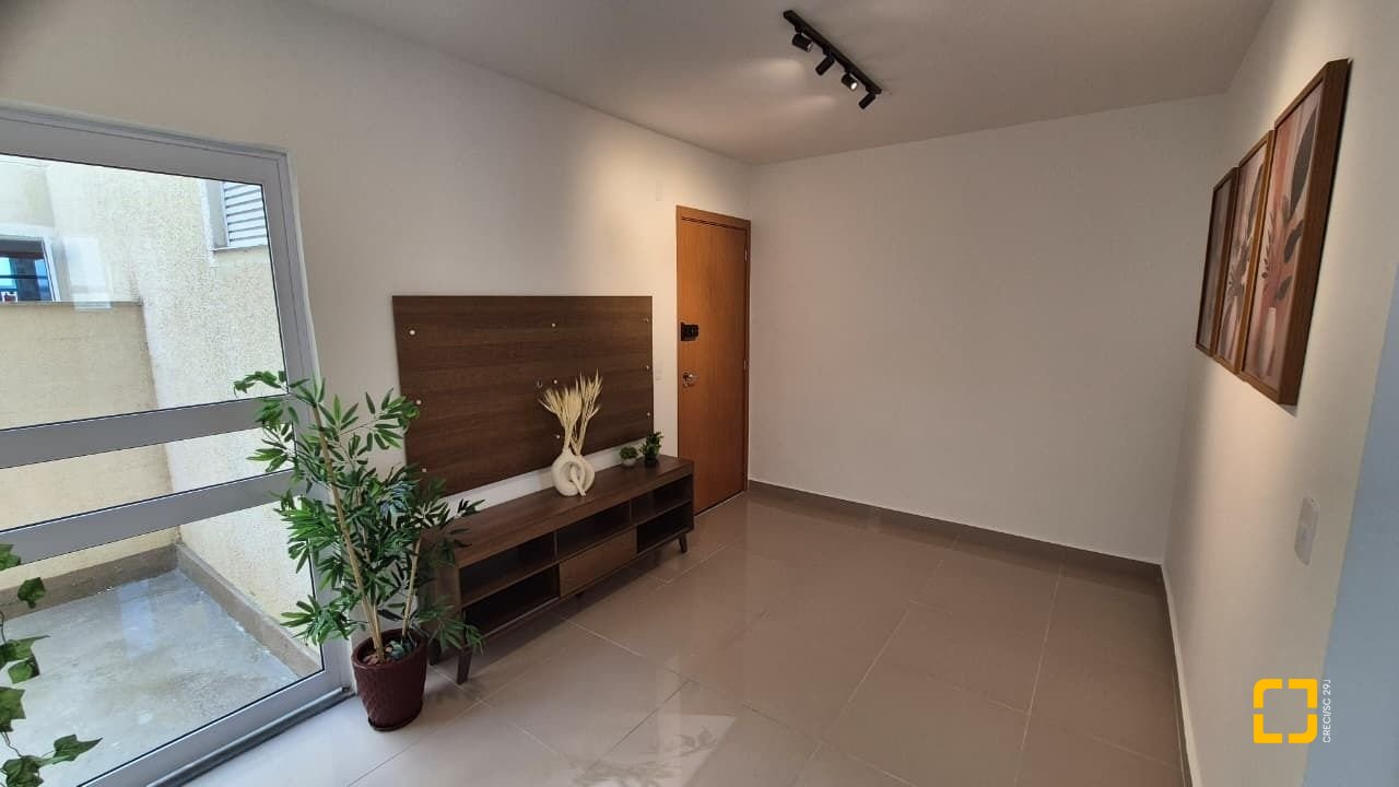 Apartamento com 47m², 2 quartos, 1 garagem, no bairro Sertão do Maruim em São José