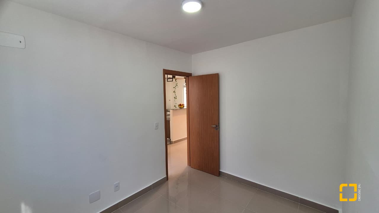 Apartamento com 47m², 2 quartos, 1 garagem, no bairro Sertão do Maruim em São José