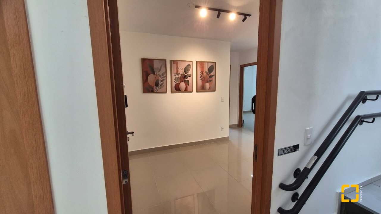 Apartamento com 47m², 2 quartos, 1 garagem, no bairro Sertão do Maruim em São José