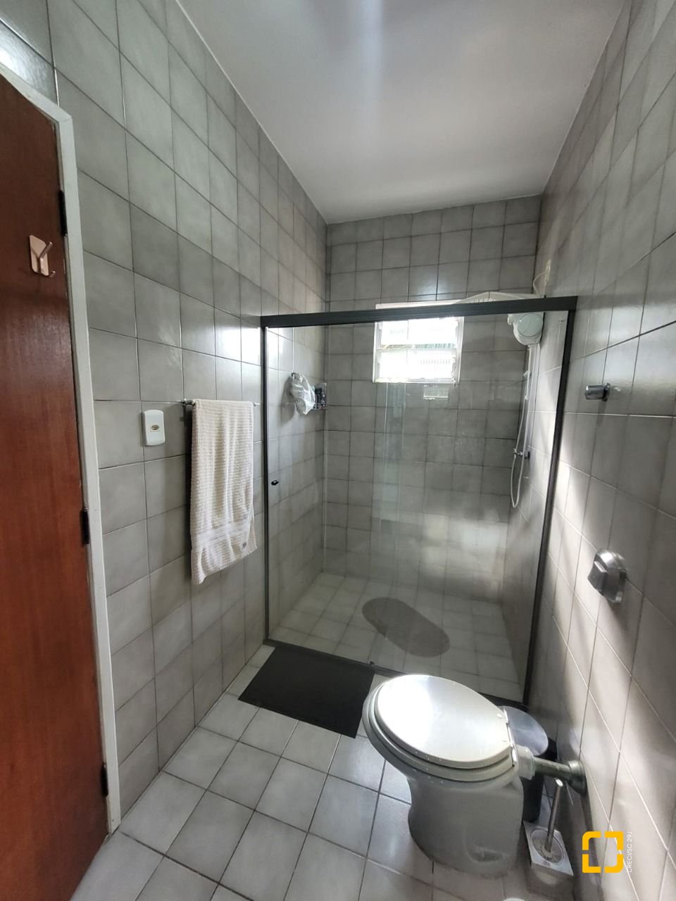 Terreno com 555m², no bairro Coqueiros em Florianópolis