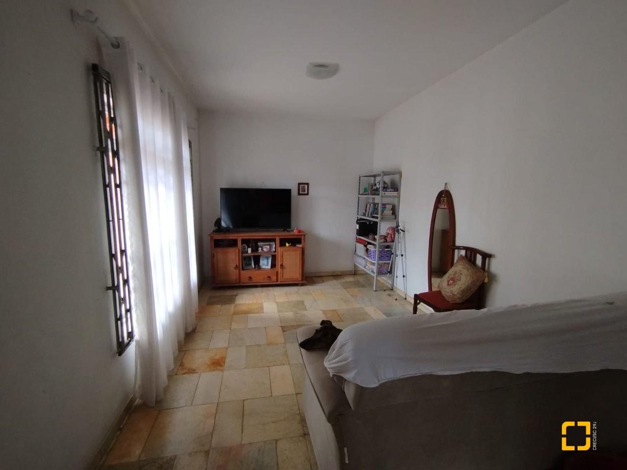Terreno com 555m², no bairro Coqueiros em Florianópolis