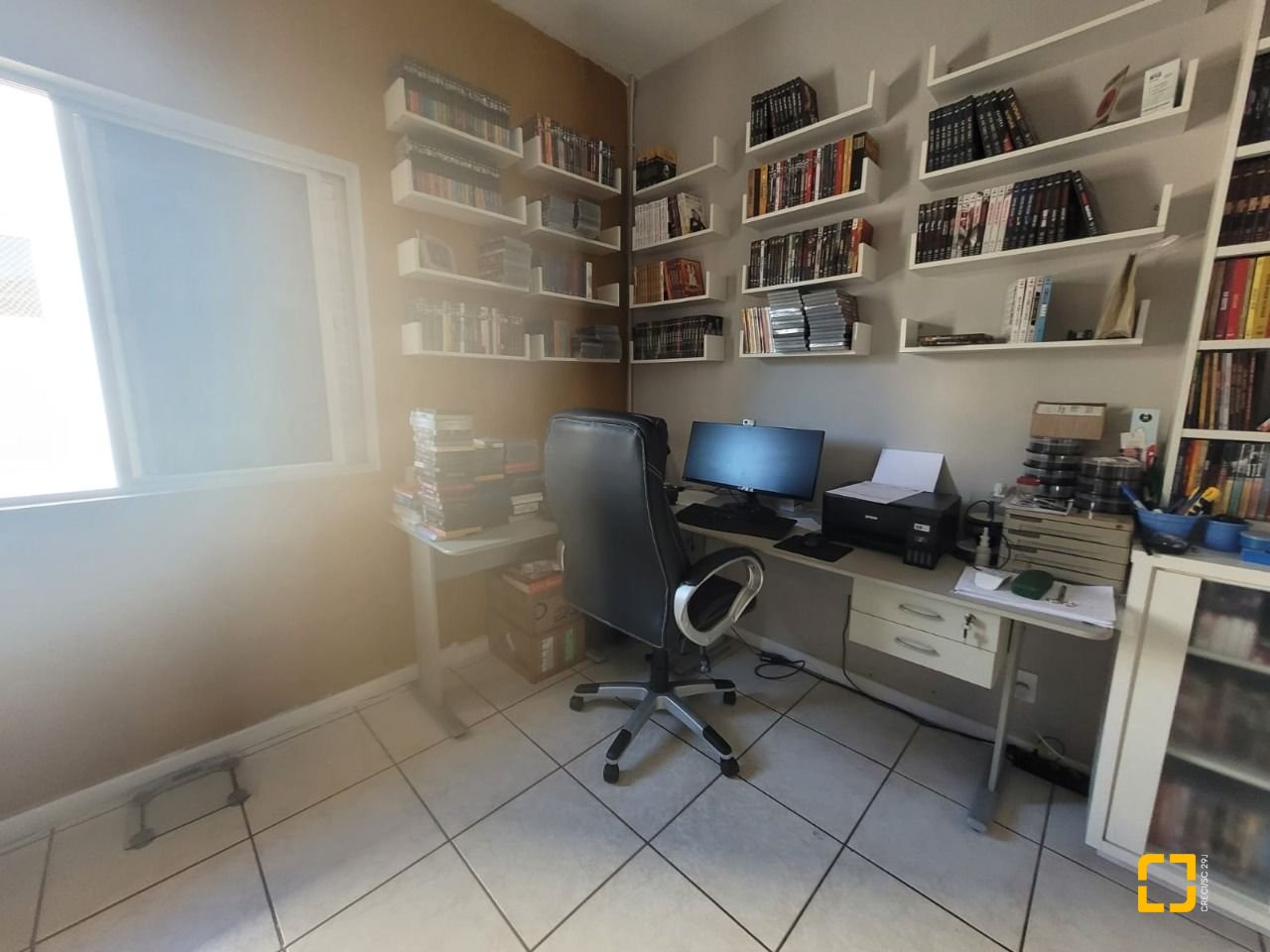 Terreno com 555m², no bairro Coqueiros em Florianópolis