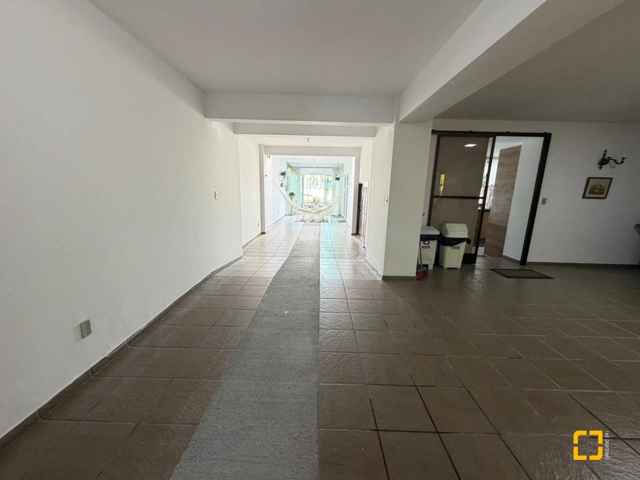 Casa com 241m², 5 quartos (sendo 2 suítes), 4 garagens, no bairro Bom Abrigo em Florianópolis