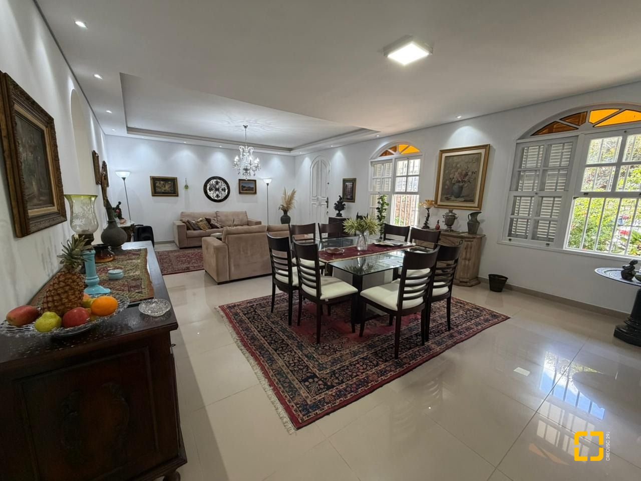 Casa com 241m², 5 quartos (sendo 2 suítes), 4 garagens, no bairro Bom Abrigo em Florianópolis