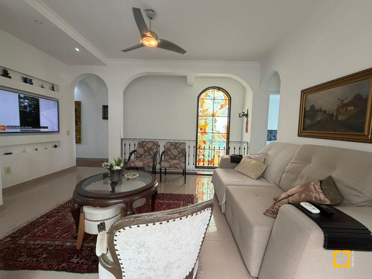 Casa com 241m², 5 quartos (sendo 2 suítes), 4 garagens, no bairro Bom Abrigo em Florianópolis