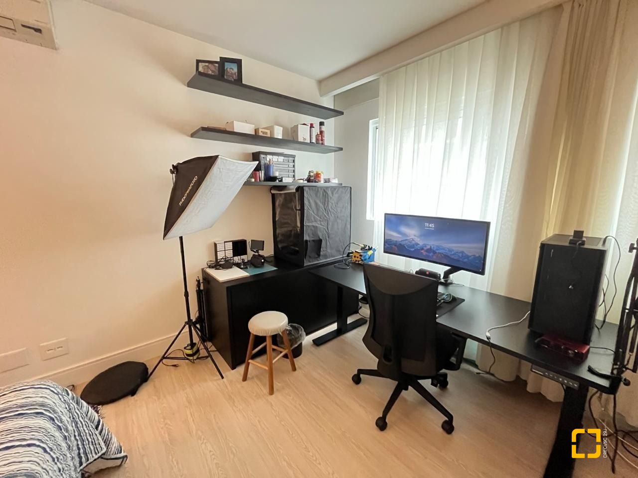 Apartamento com 280m², 4 quartos (sendo 4 suítes), 4 garagens, no bairro Canasvieiras em Florianópolis