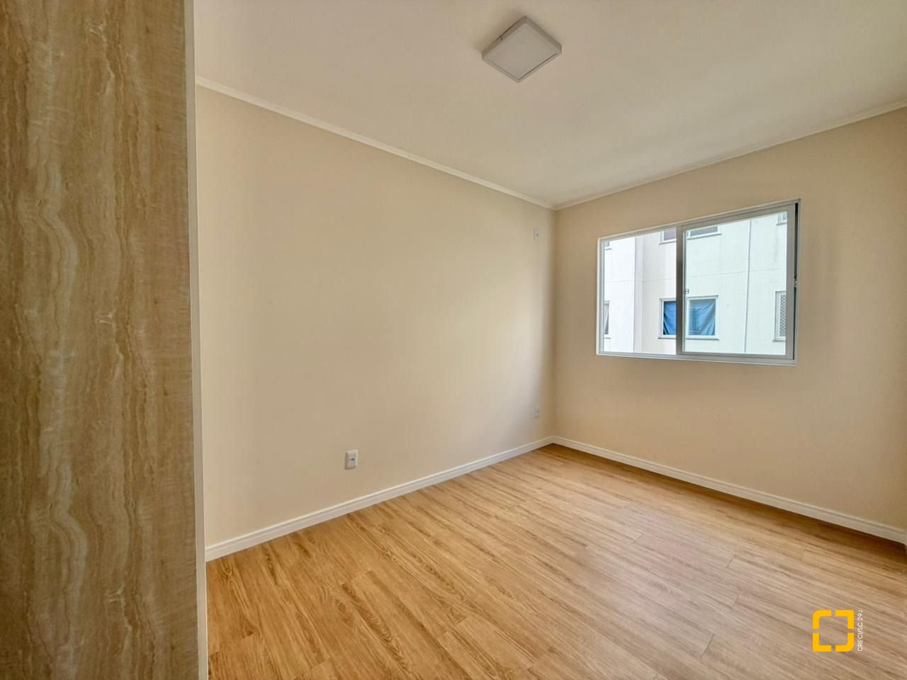 Apartamento com 58m², 2 quartos, 1 garagem, no bairro Balneário em Florianópolis