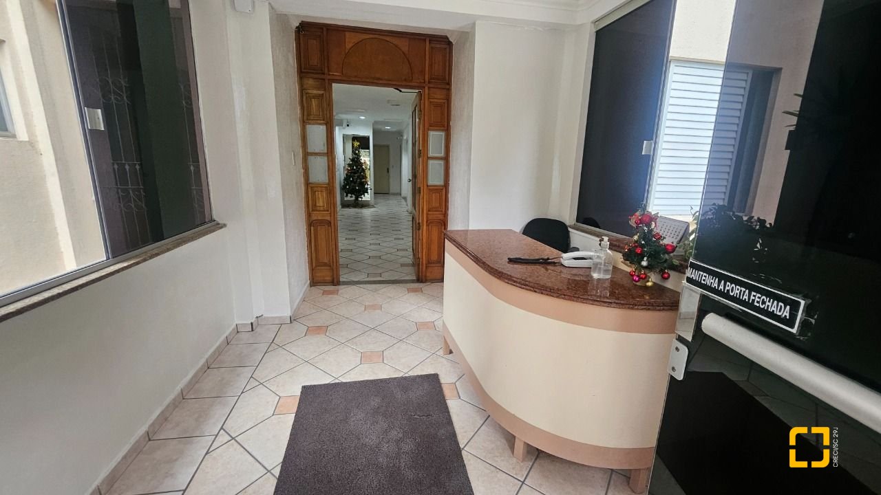 Apartamento com 62m², 2 quartos, no bairro Centro em Florianópolis