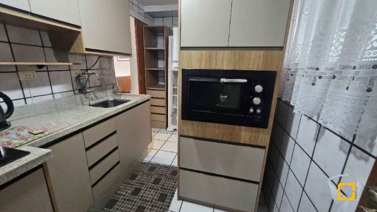 Apartamento com 62m², 2 quartos, no bairro Centro em Florianópolis