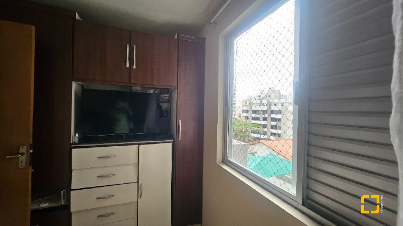 Apartamento com 62m², 2 quartos, no bairro Centro em Florianópolis