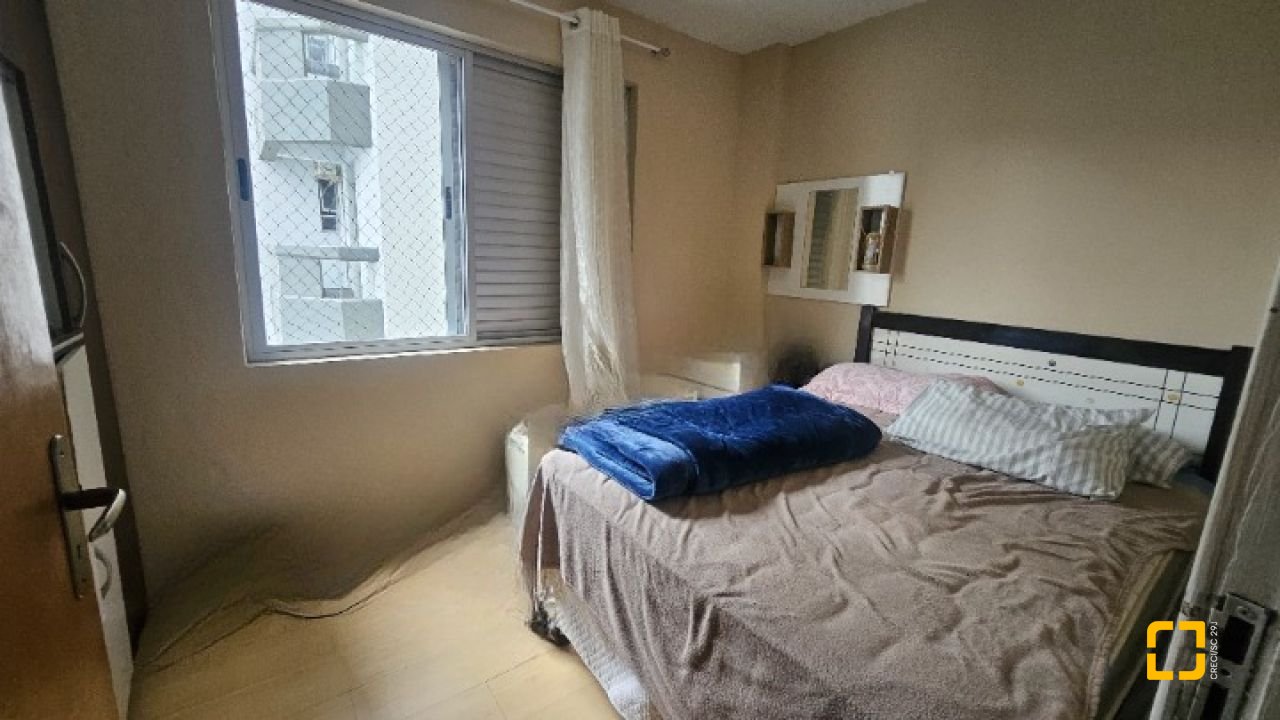 Apartamento com 62m², 2 quartos, no bairro Centro em Florianópolis