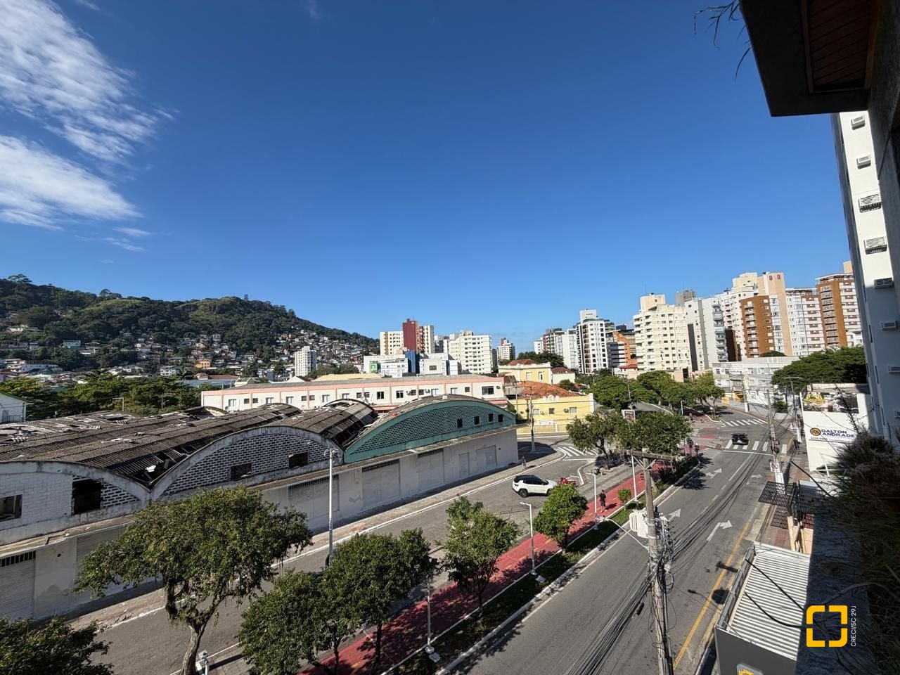 Apartamento com 81m², 2 quartos, 1 garagem, no bairro Centro em Florianópolis