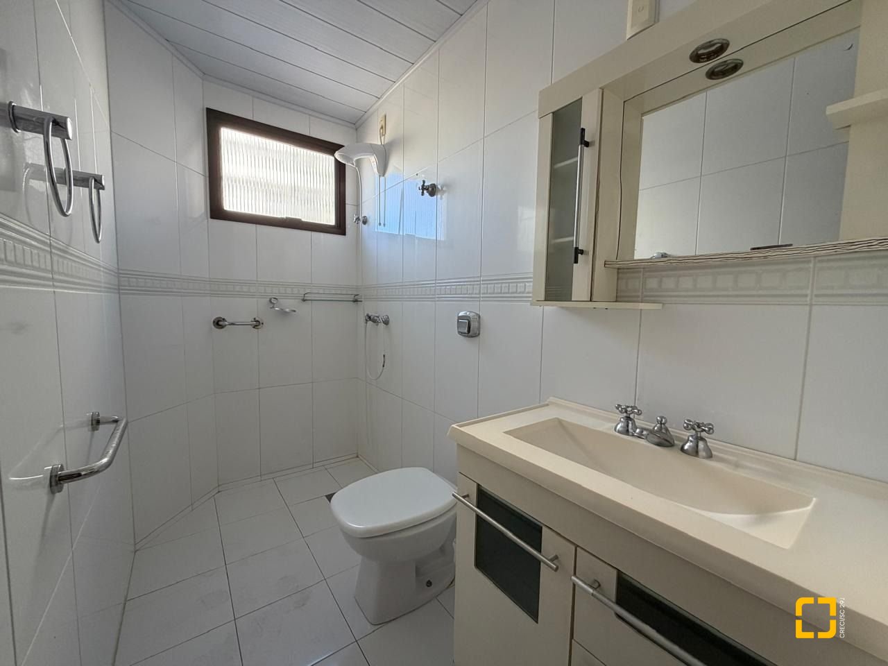 Apartamento com 81m², 2 quartos, 1 garagem, no bairro Centro em Florianópolis