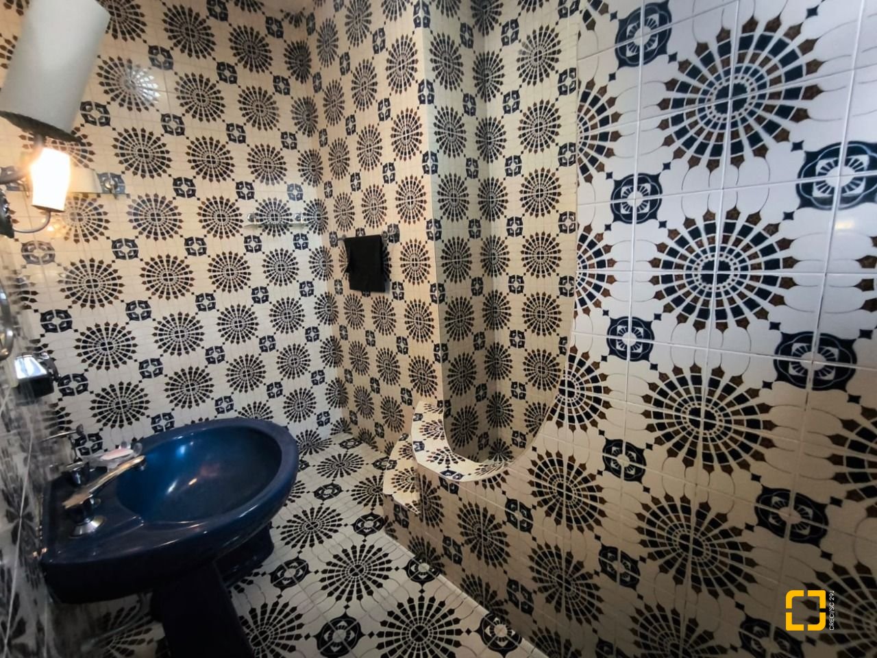 Casa com 297m², 3 quartos (sendo 1 suíte), 2 garagens, no bairro Estreito em Florianópolis