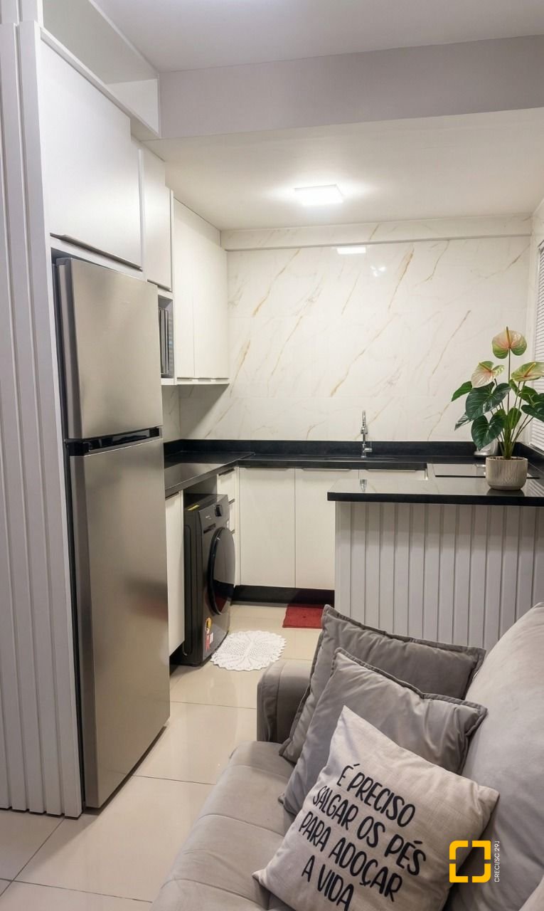 Apartamento com 72m², 2 quartos, no bairro Centro em Florianópolis