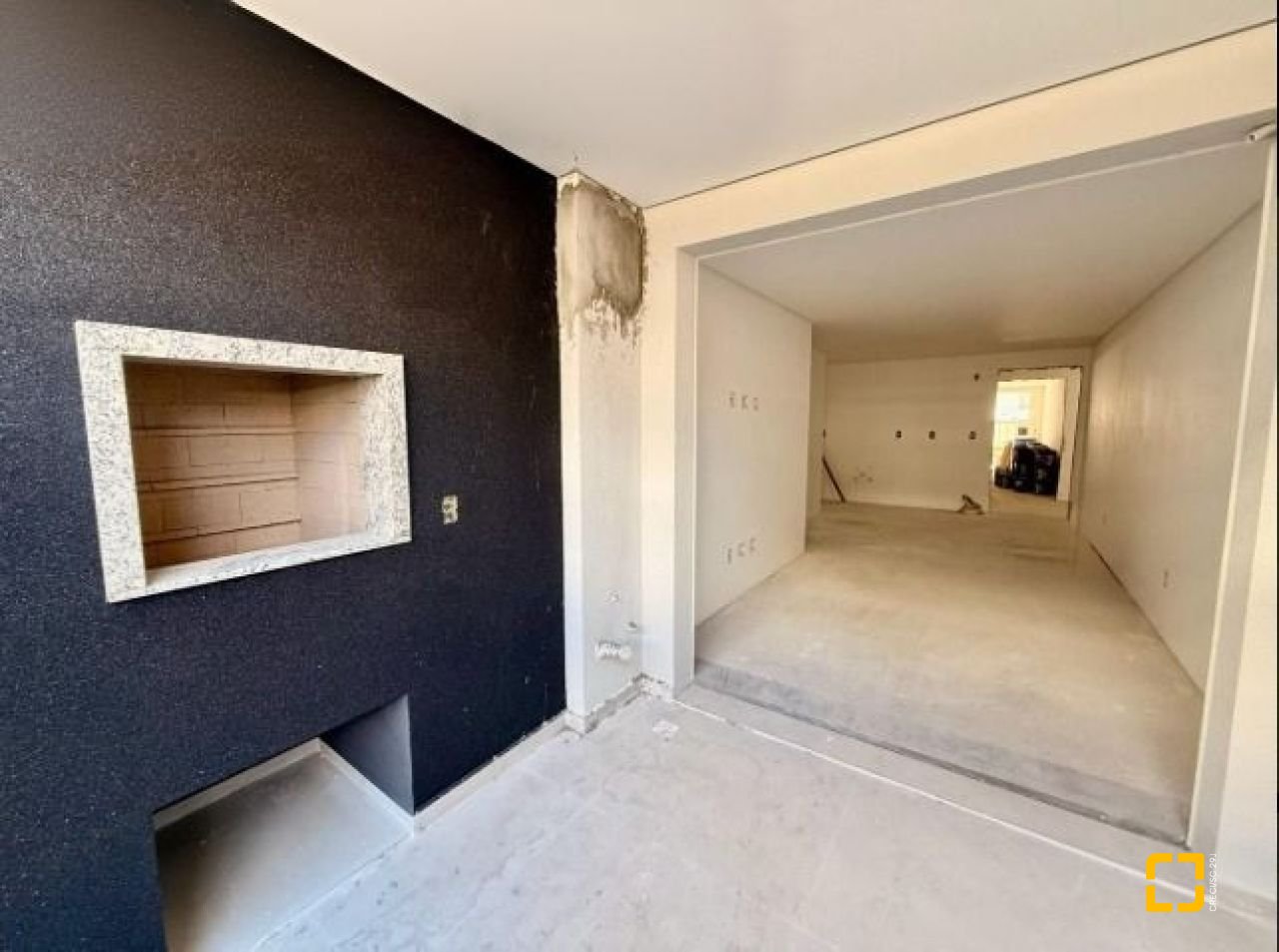 Apartamento com 74m², 3 quartos (sendo 1 suíte), 10 garagens, no bairro Ingleses do Rio Vermelho em Florianópolis