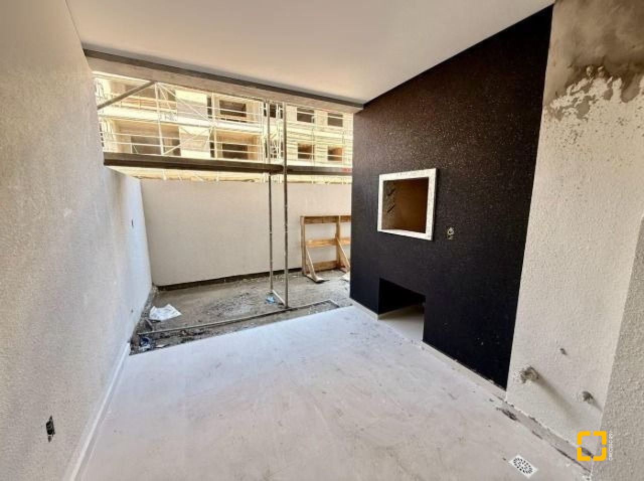 Apartamento com 74m², 3 quartos (sendo 1 suíte), 10 garagens, no bairro Ingleses do Rio Vermelho em Florianópolis