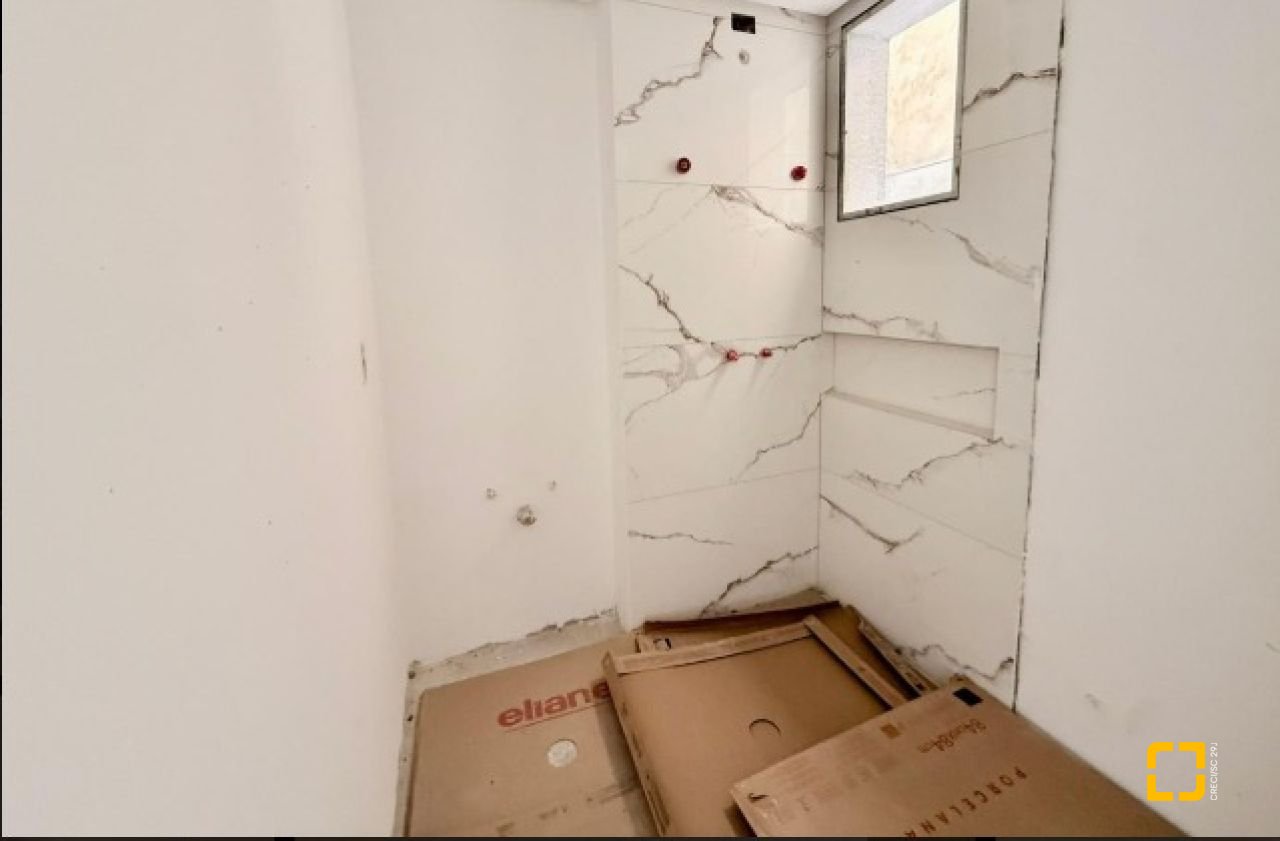 Apartamento com 74m², 3 quartos (sendo 1 suíte), 10 garagens, no bairro Ingleses do Rio Vermelho em Florianópolis