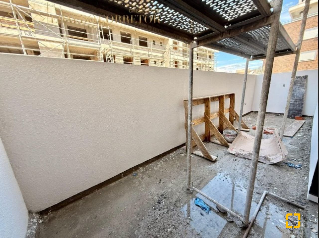Apartamento com 74m², 3 quartos (sendo 1 suíte), 10 garagens, no bairro Ingleses do Rio Vermelho em Florianópolis